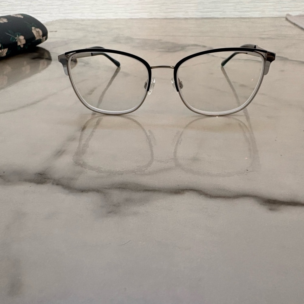 Draper James Black and Silver Glasses with Floral Case - Picture 3 of 7
